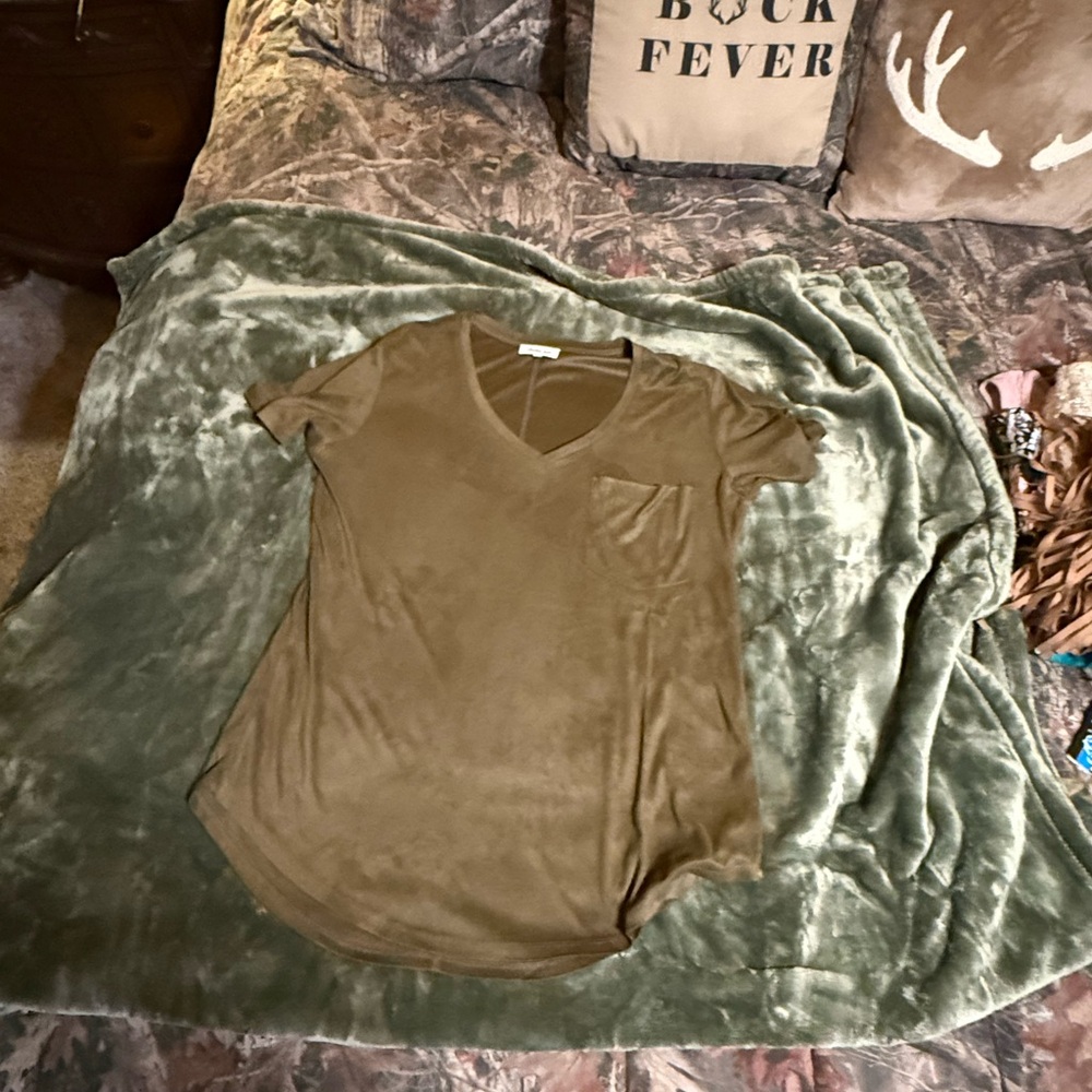 Another Love Khaki V-Neck Short Sleeve Top
